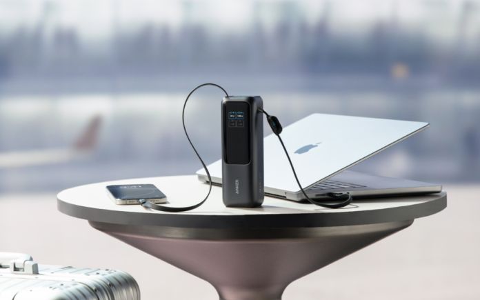 Anker-Laptop-Power-Bank1-696x435.png