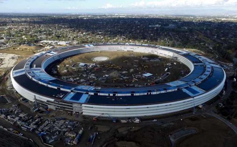 Apple-Data-Center-Guizhou-Province.jpg