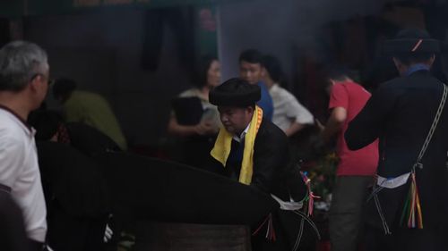  Giữa không gian núi rừng tĩnh lặng, chén trà Shan tuyết không chỉ là thức uống mà còn là trải nghiệm văn hóa. Người thưởng trà có thể cảm nhận rõ vị thanh mát, hậu ngọt kéo dài – như chính nhịp sống chậm rãi, bền bỉ của người dân vùng cao. 
