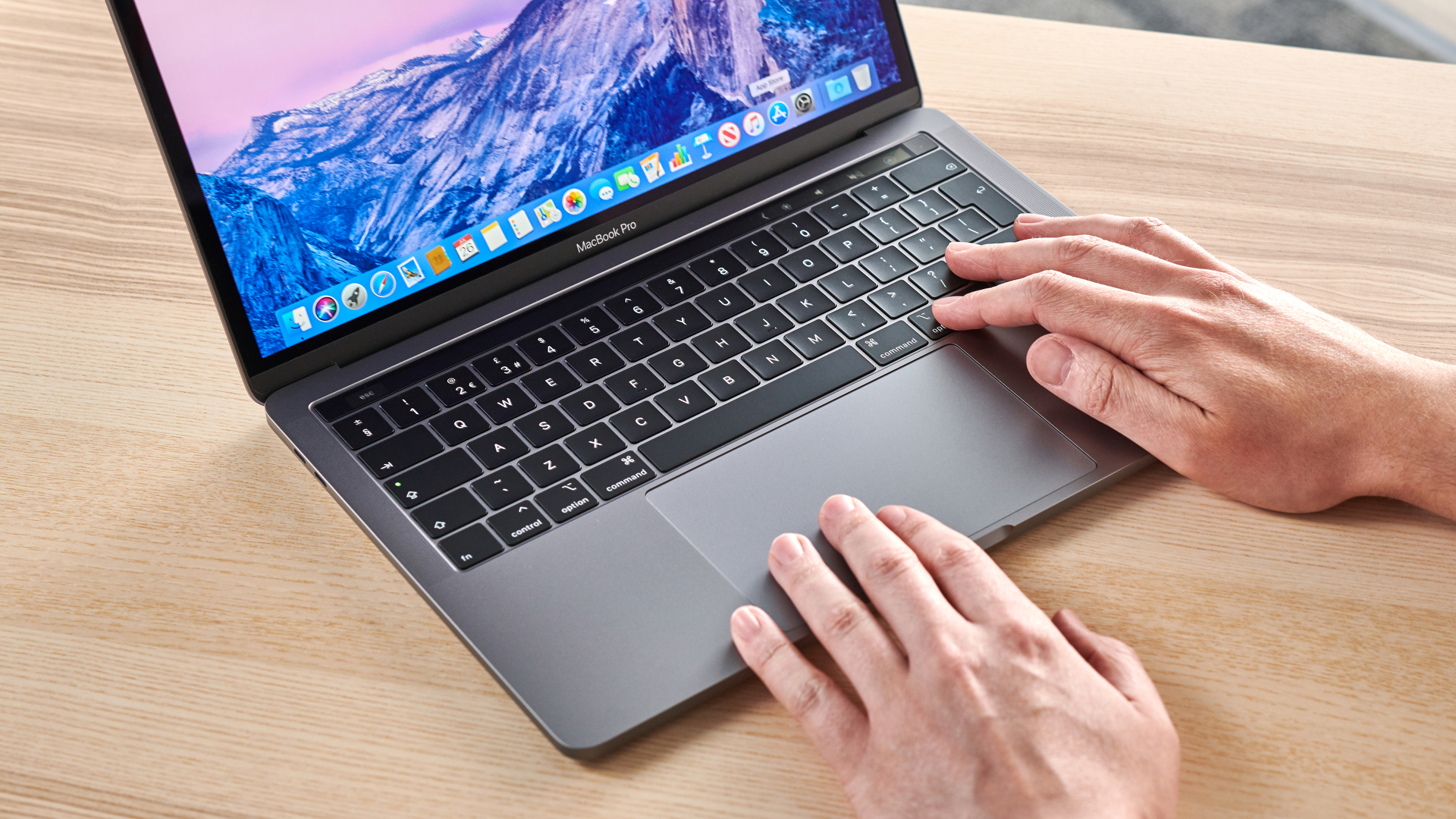 mac-1783135356187196668795.jpg